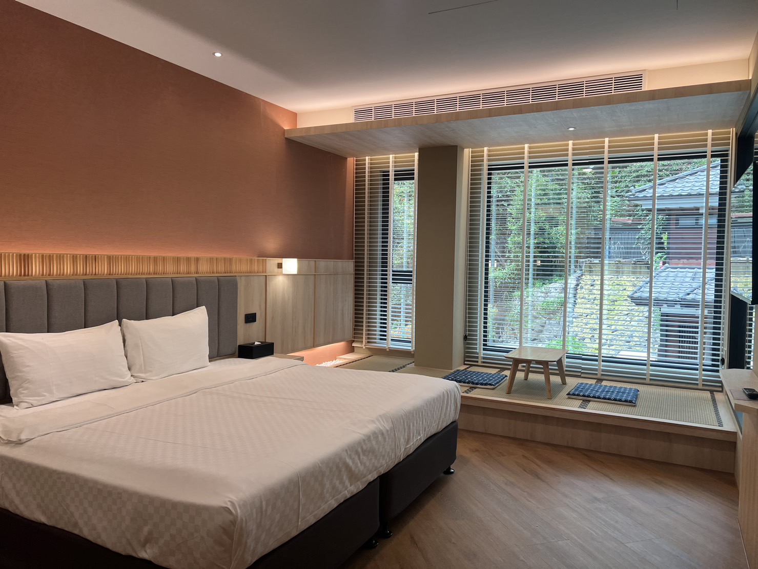 room1
